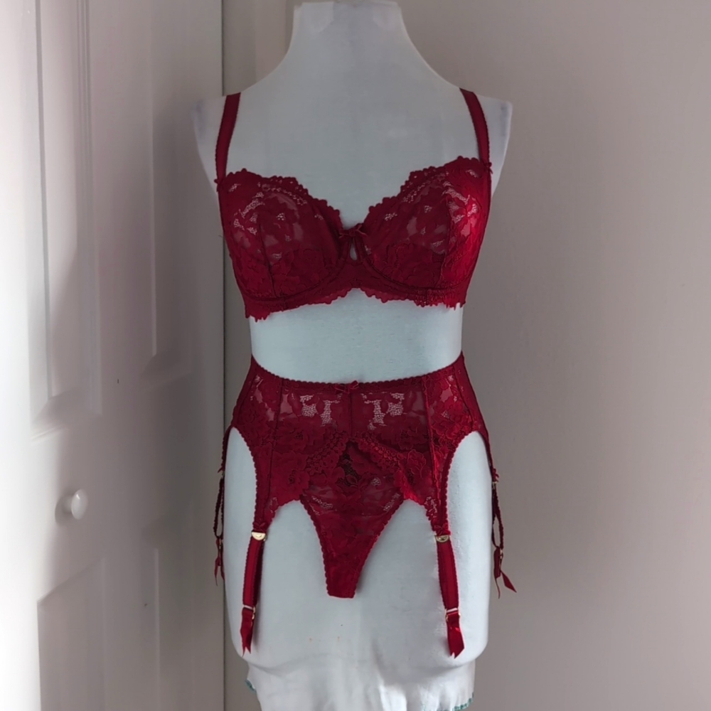 Dita Von Teese Boudoir Lingerie 3 Piece Set